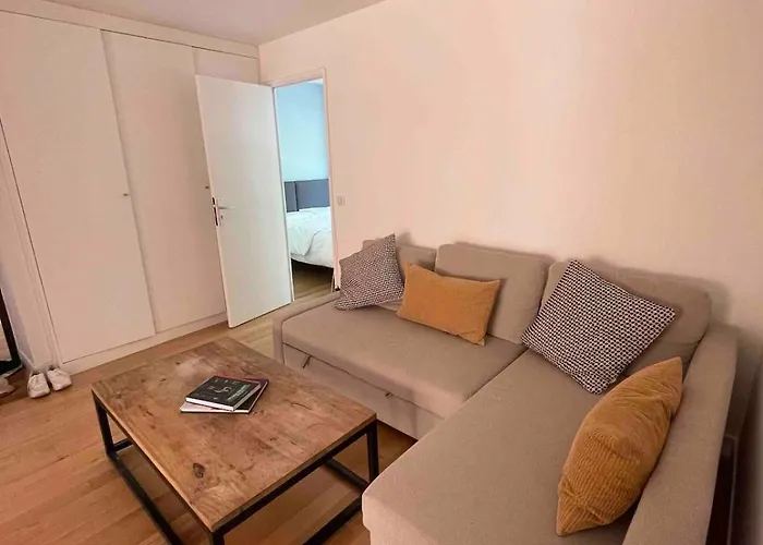 4 Bedroom - Near Docks And Metro * רואן
